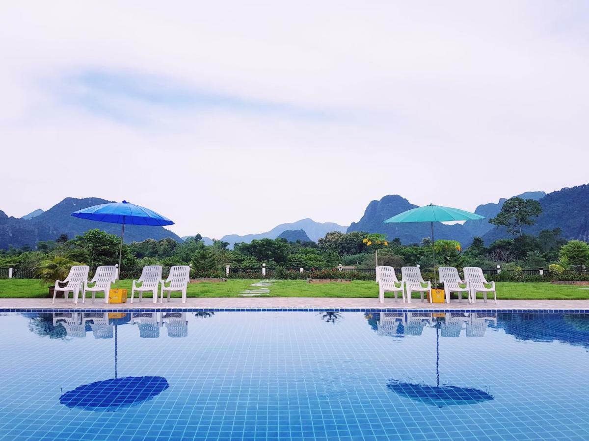 Simon Riverside Hotel Vang Vieng Esterno foto
